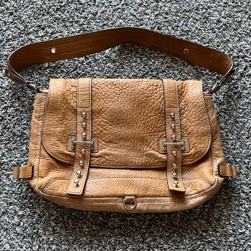 Rebecca Minkhoff Tan Pebbled Leather Shoulder Bad Studded Strap Normcore Y2K - Picture 2 of 8